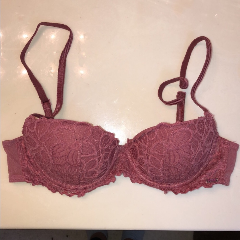 Victoria’s Secret pink bra